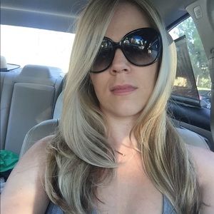 Meet your Posher, Nickie